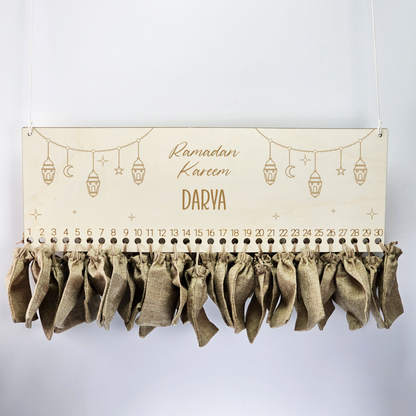 Personalisierter Ramadan Kalender aus Holz – 30 Tage Ramadankalender zum Befüllen | Mit Namen | Ramadan Geschenk für Kinder | Bayram / Eid Deko (Girlande)