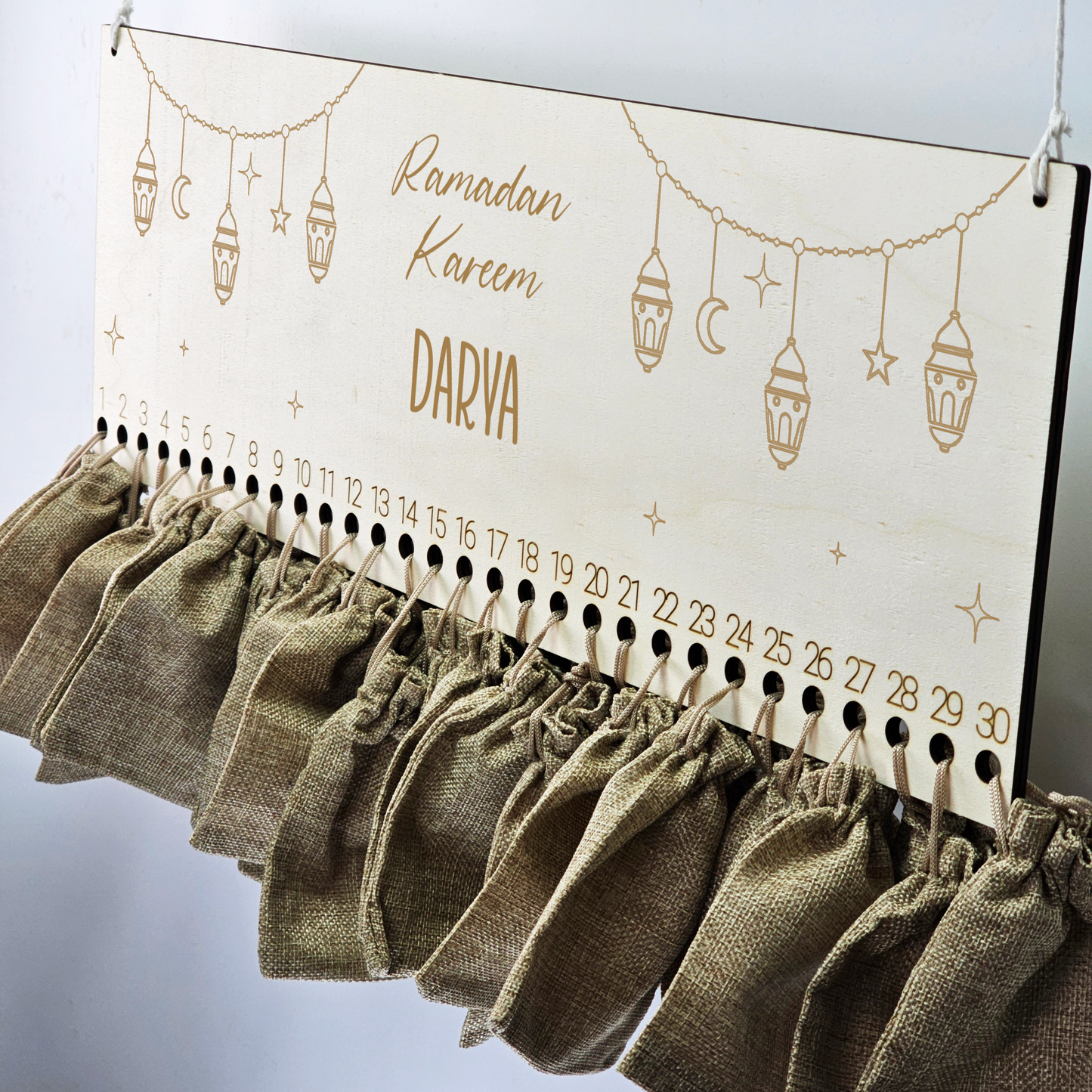 Personalisierter Ramadan Kalender aus Holz – 30 Tage Ramadankalender zum Befüllen | Mit Namen | Ramadan Geschenk für Kinder | Bayram / Eid Deko (Girlande)