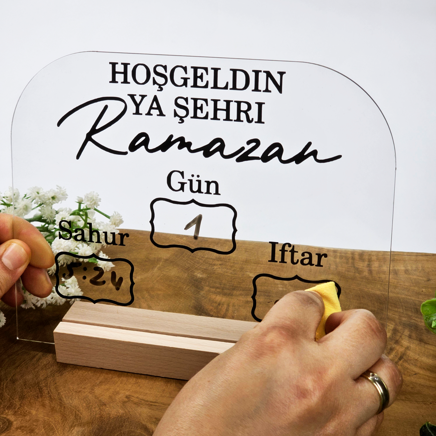 Ramadan / Ramazan Imsakiye Planer aus Acryl – Sahur & Iftar Zeiten | Beschreibbar | Islamische Deko & Geschenkidee (Kompakt)