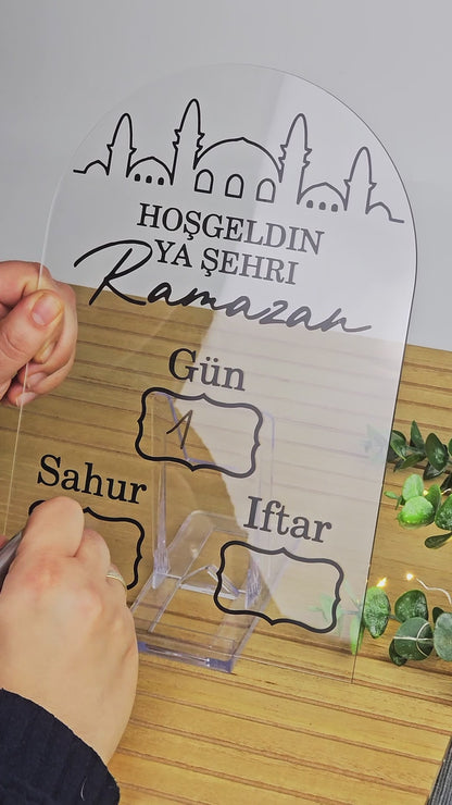Ramadan / Ramazan Imsakiye Planer aus Acryl – Sahur & Iftar Zeiten | Beschreibbar | Islamische Deko & Geschenkidee